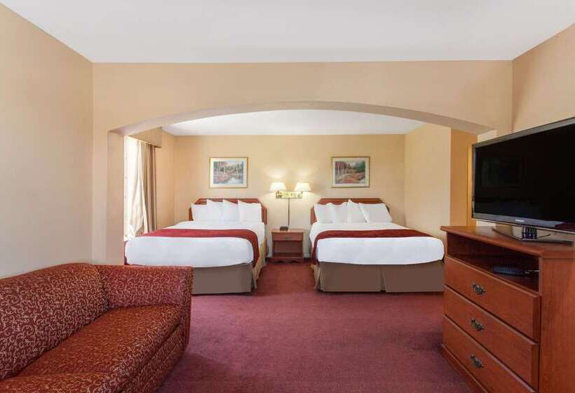 هتل Ramada By Wyndham Fresno Northwest