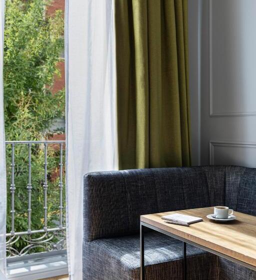 Tótem Madrid, A Small Luxury Hotel Of The World
