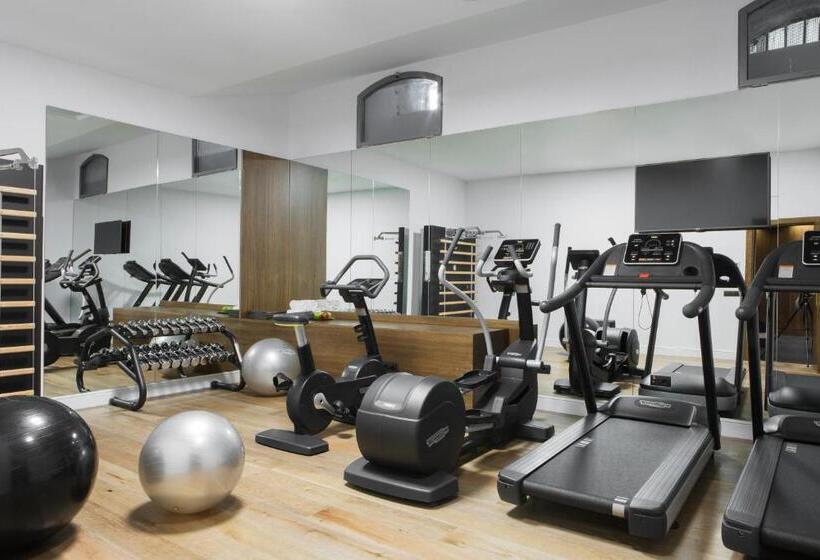Tótem Madrid, A Small Luxury Hotel Of The World