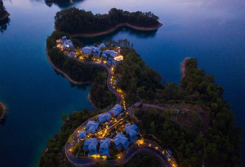Отель Bright Qiandaolake Resort