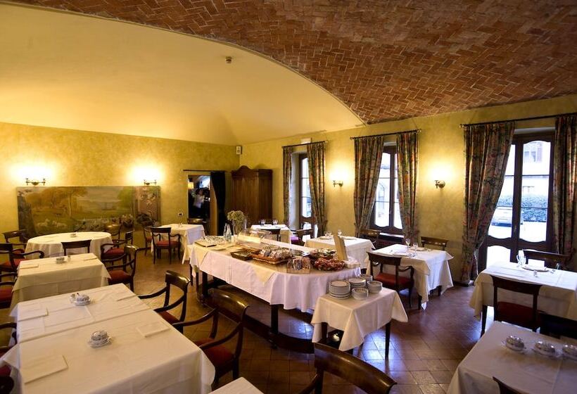 هتل Albergo Le Due Corti
