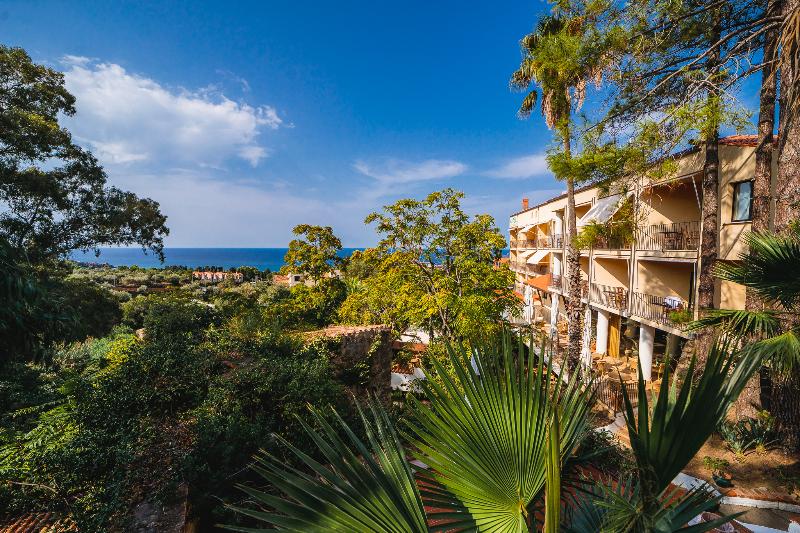 ホテル Alberi del Paradiso