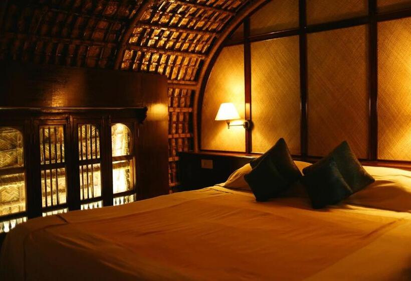 ホテル Coconut Lagoon Kumarakom A Cgh Earth Experience