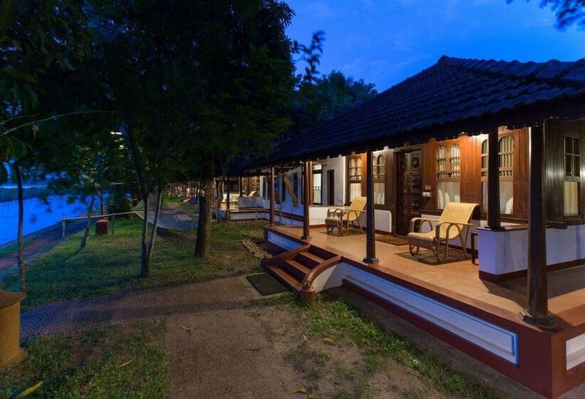 ホテル Coconut Lagoon Kumarakom A Cgh Earth Experience