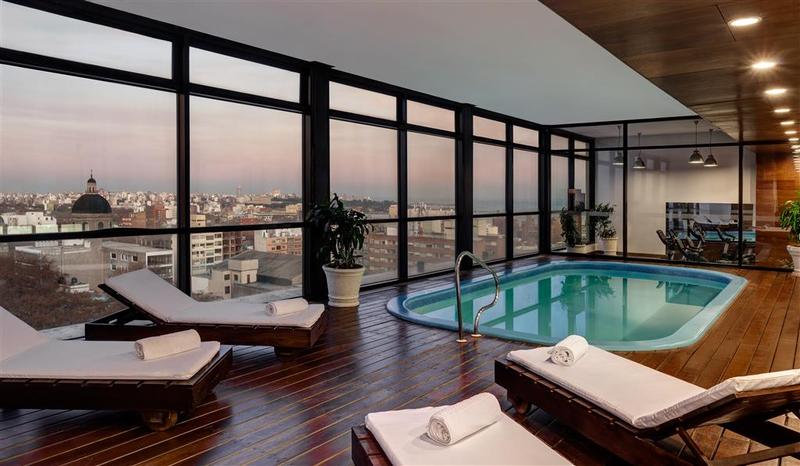 هتل Four Points by Sheraton Montevideo