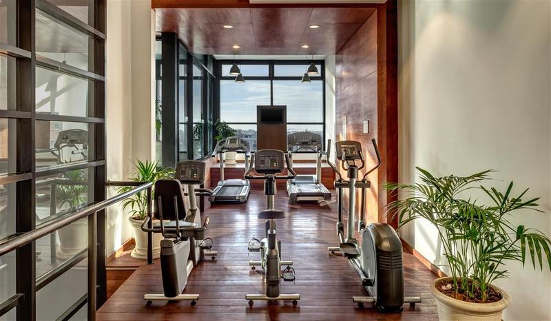 هتل Four Points by Sheraton Montevideo