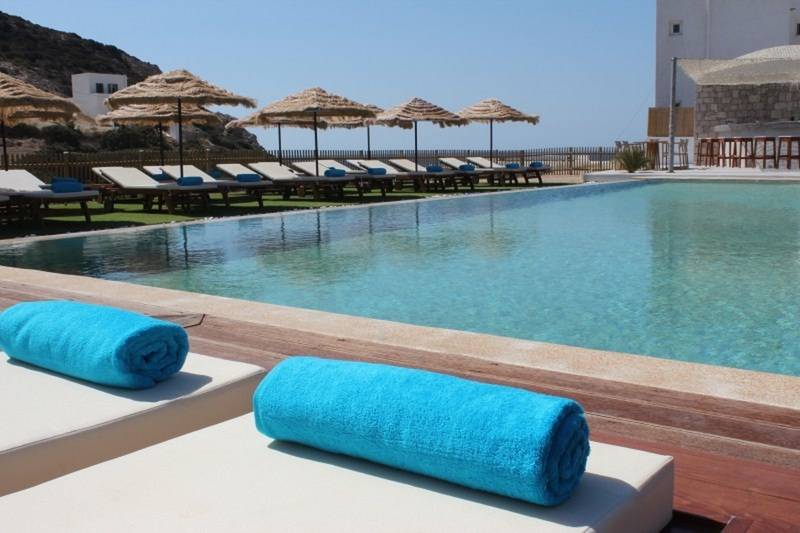 هتل Golden Milos Beach