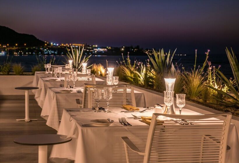 I Resort Beach Hotel & Spa