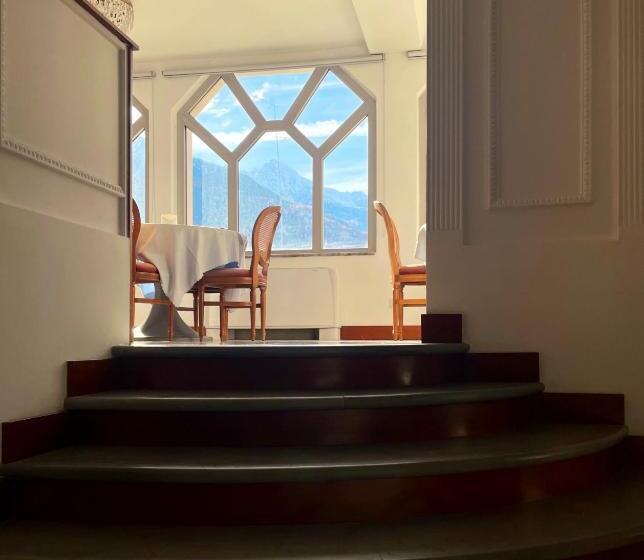 בית מלון כפרי Miramonti