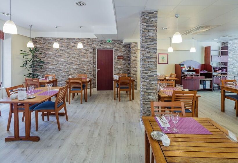 Noemys Neris Montlucon   Hotel Restaurant