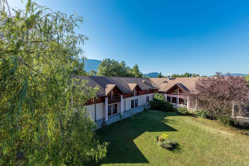 Отель Noemys Viviersdulac