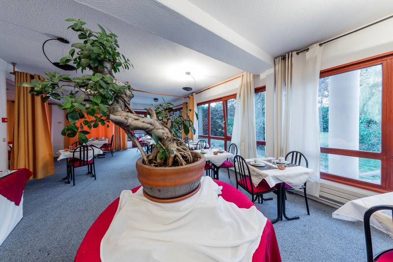 Отель Noemys Viviersdulac