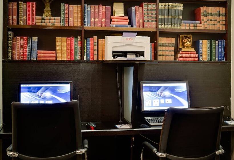 Protea Hotel By Marriott Cape Town North Wharf