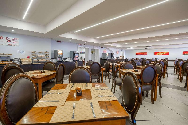 בית מלון כפרי Quality  Rouge Et Noir