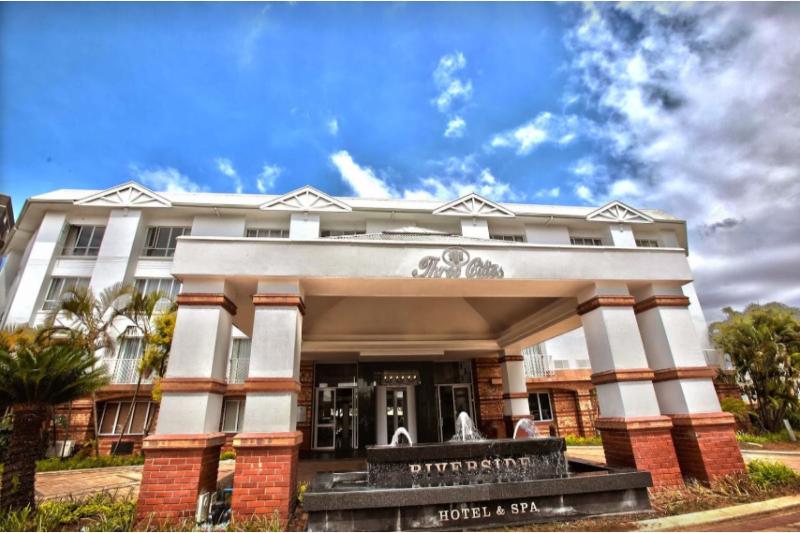 هتل The Riverside