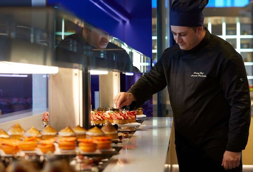 I Resort Beach Hotel & Spa