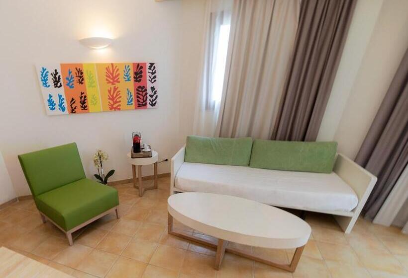 Voi Arenella Resort