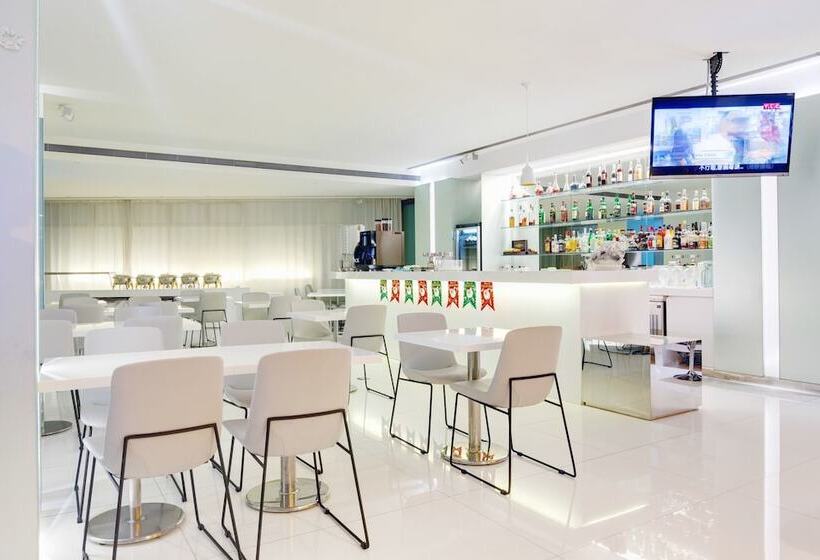 Ambience Hotel Taipei