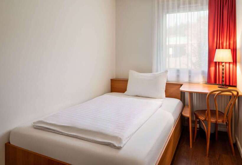 בית מלון כפרי Amedia Express Sattledt, Trademark Collection By Wyndham