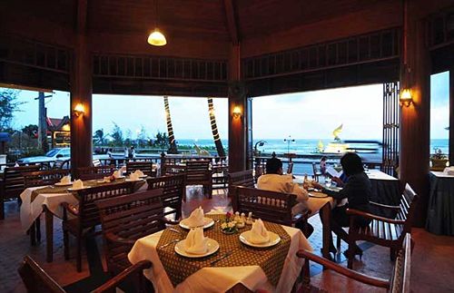 هتل Baan Karonburi Resort
