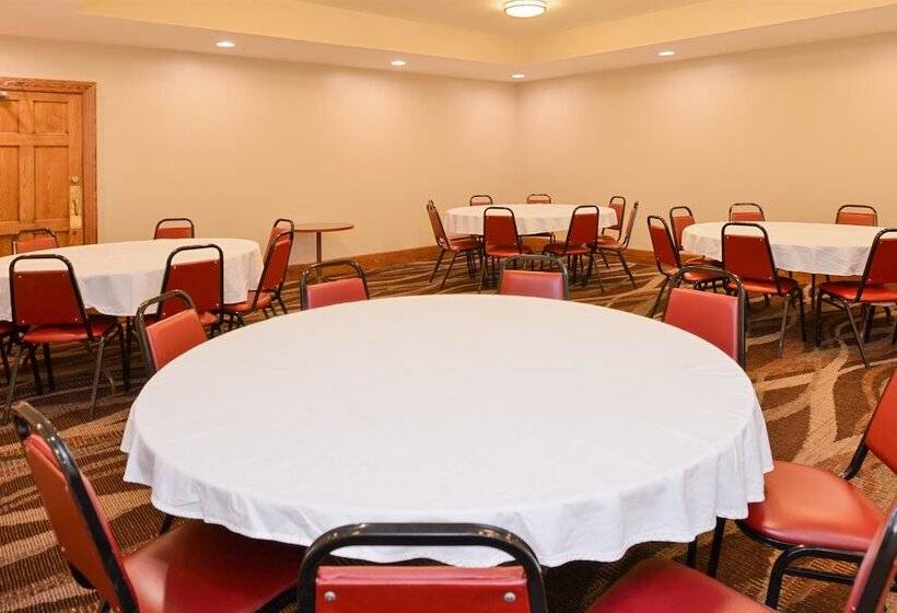 בית מלון כפרי Best Western Greenfield Inn