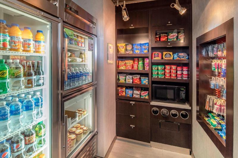هتل Courtyard By Marriott Boston Brookline
