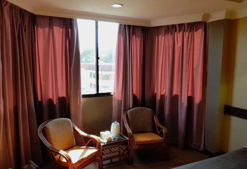 هتل Grand Crystal Kedah