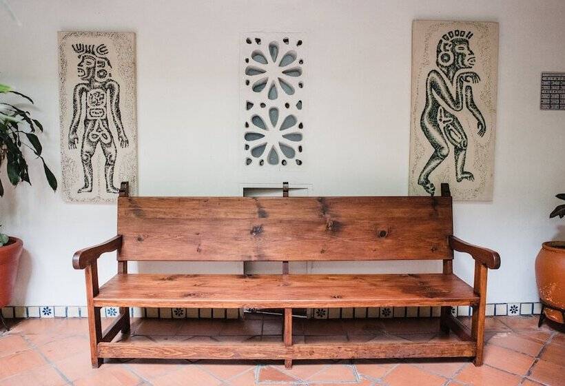 هتل Parador Del Dominico