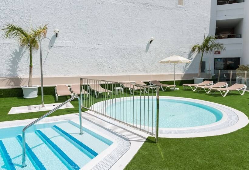 Apartamentos Montesol