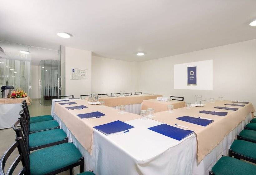 هتل Dann Combeima