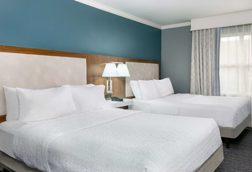 هتل Hampton Inn Savannah Historic District