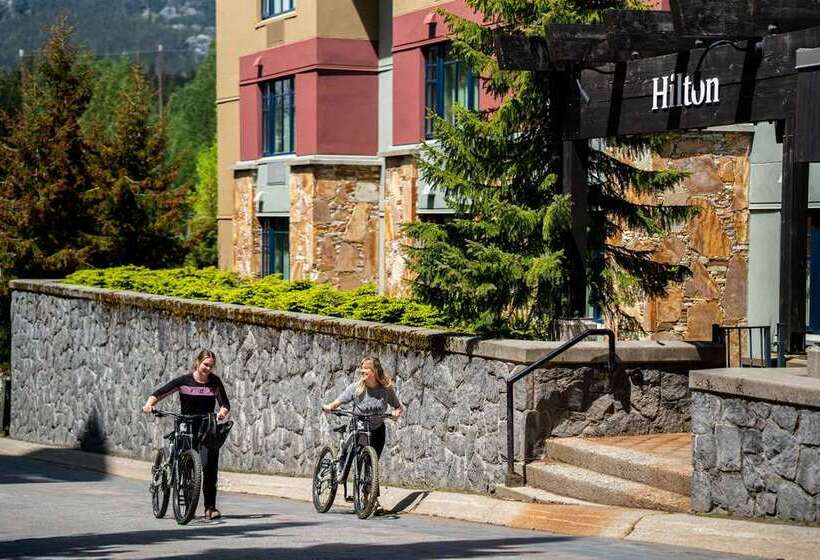 هتل Hilton Whistler Resort & Spa