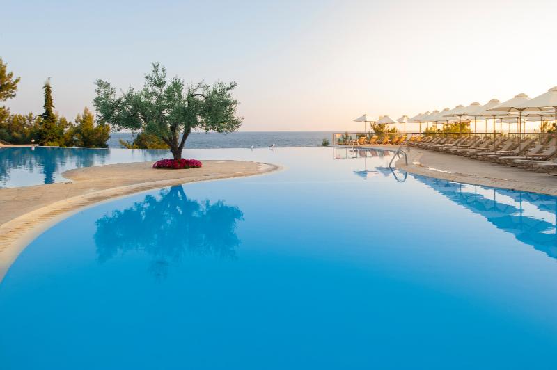 هتل Ikos Oceania
