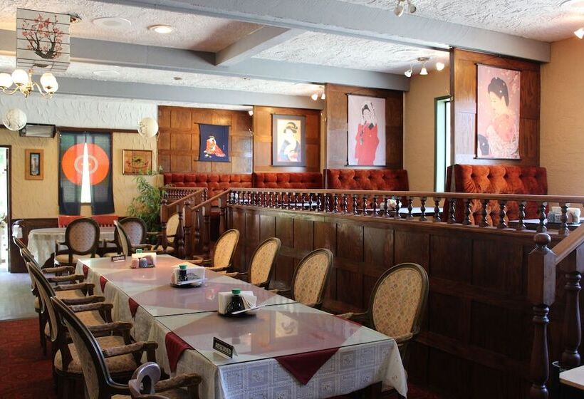 בית מלון כפרי Pioneer Inn By The River