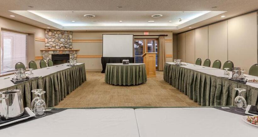 בית מלון כפרי Tighnamara Seaside Spa Resort