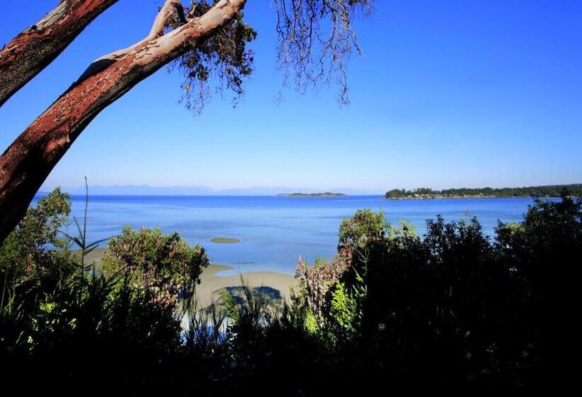 בית מלון כפרי Tighnamara Seaside Spa Resort