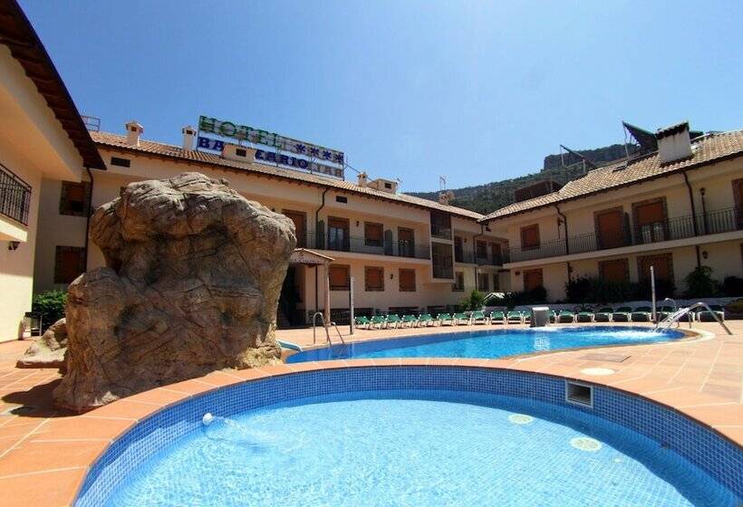 هتل Balneario Parque De Cazorla