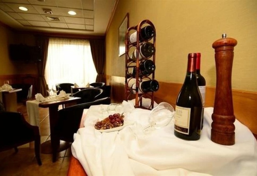 فندق Diego De Almagro Puerto Montt