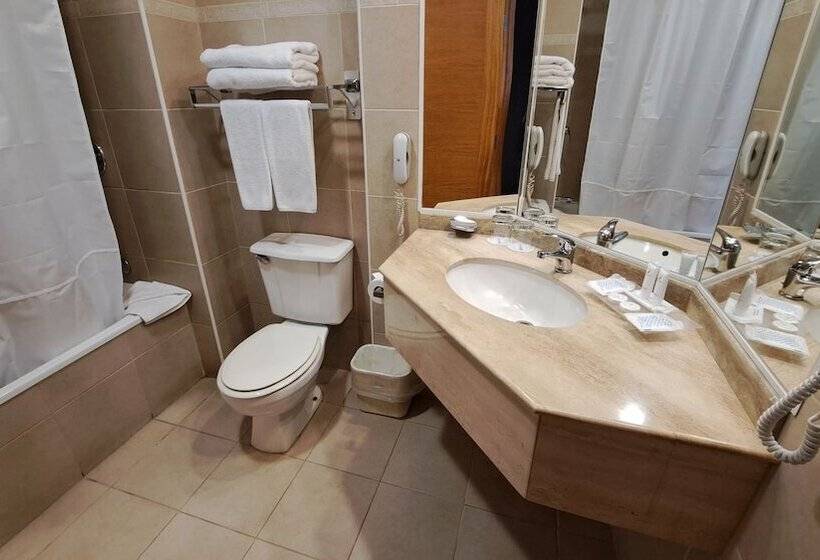 فندق Diego De Almagro Puerto Montt