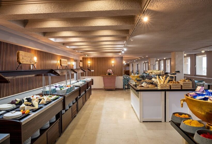 ホテル Leonardo Gordon Beach