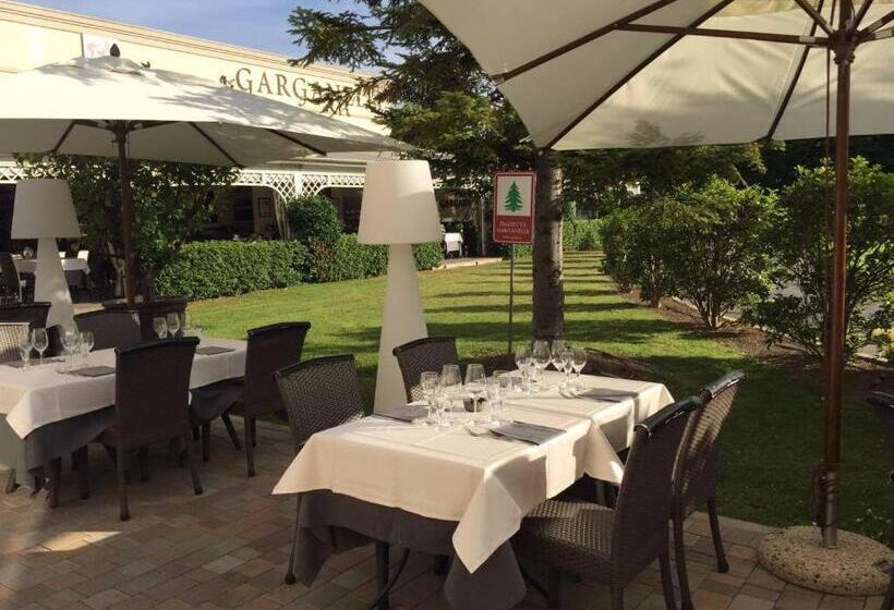 Savoia Hotel Regency