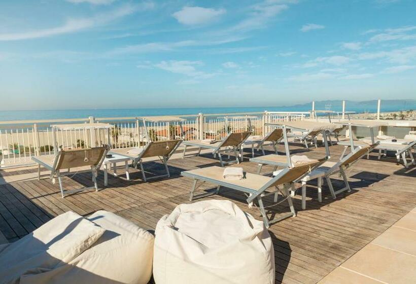 בית מלון כפרי Savoy