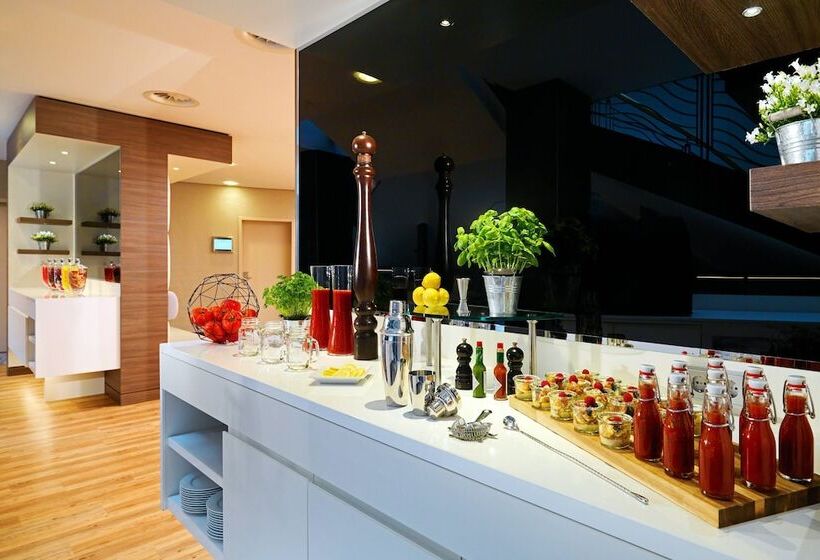 בית מלון כפרי Cologne Marriott