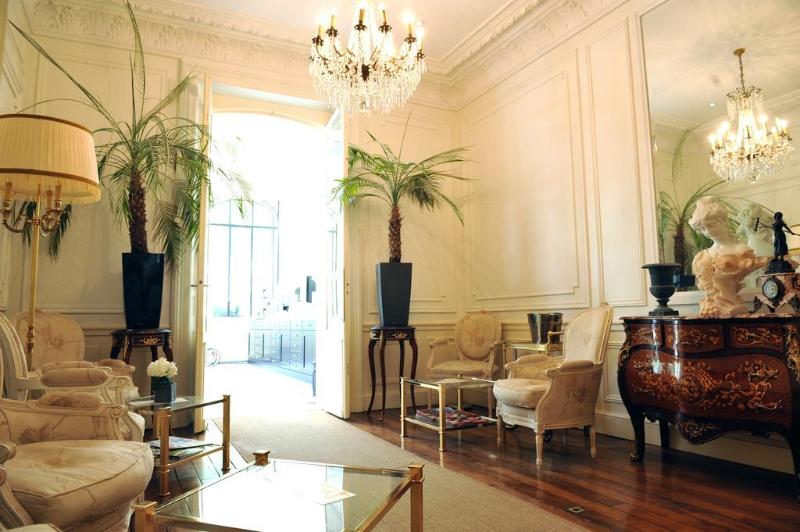 هتل Hôtel La Villa Eugene