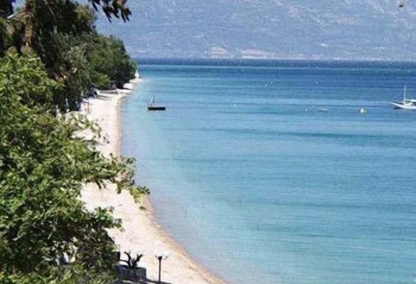 בית מלון כפרי Kanelli Beach