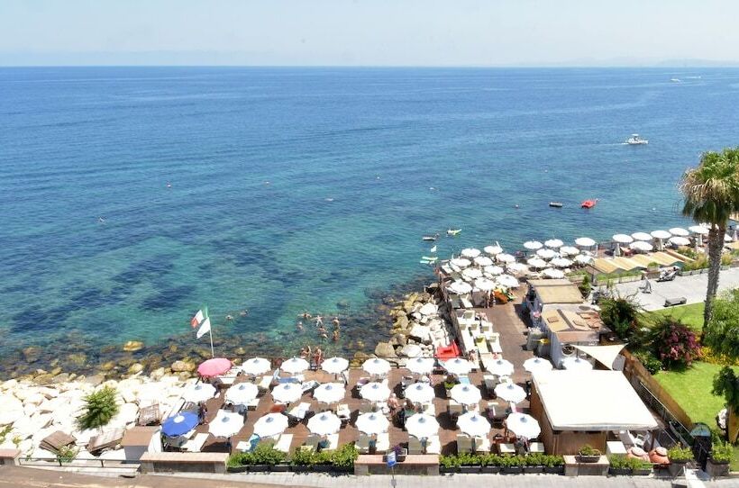 فندق L'approdo