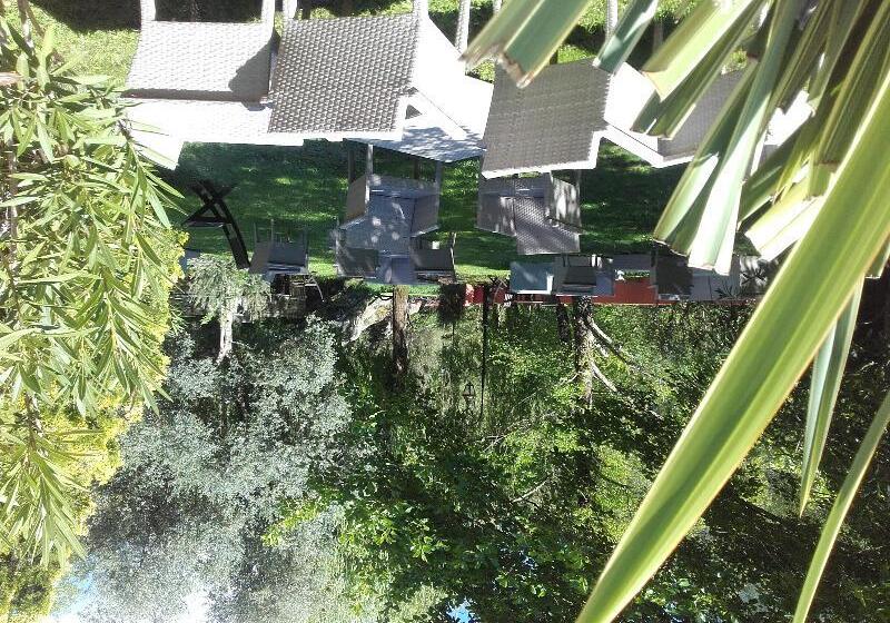 هتل Les Jardins De La Glaciere