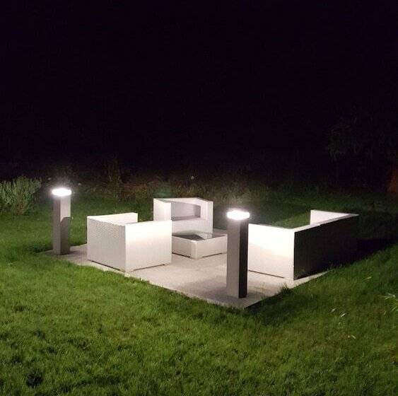 هتل Les Jardins De La Glaciere