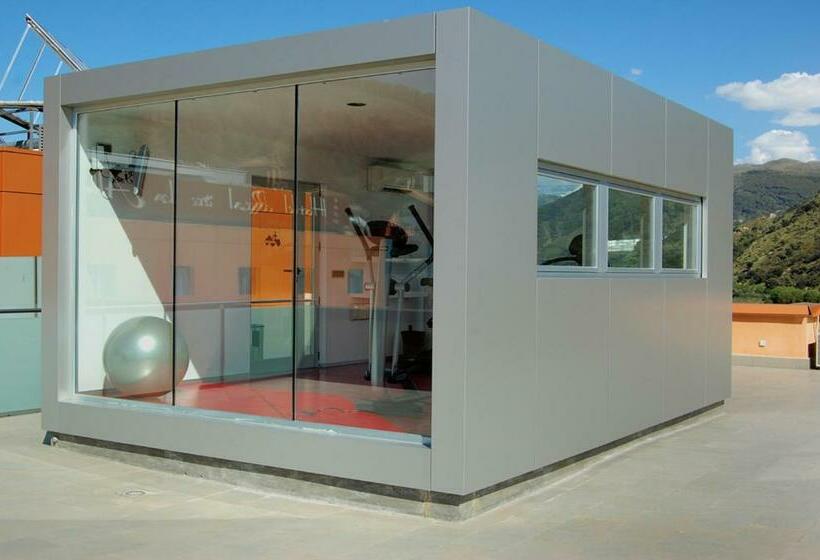 هتل Macia Real De La Alhambra