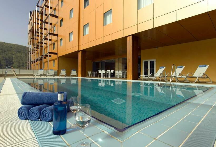 هتل Macia Real De La Alhambra